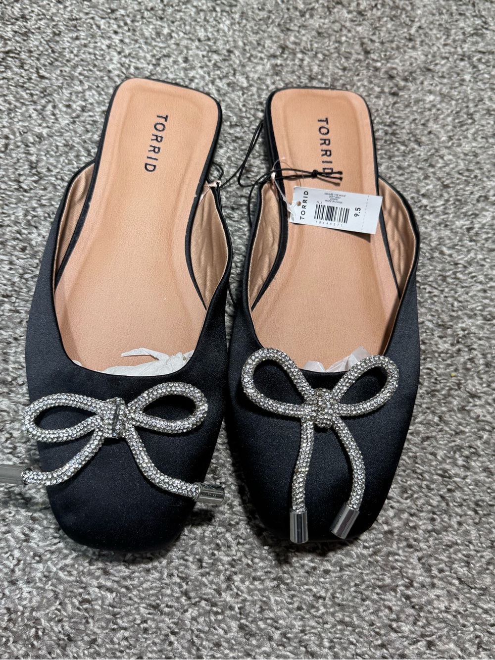 Torrid Black Satin Rhinestone Bow Mule Flats 9.5WW Double Wide Slip On NWT